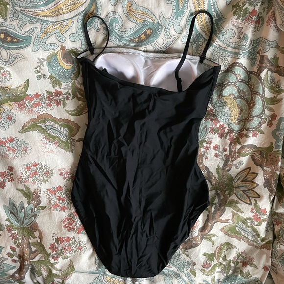 Christina 10L convertible strapless swimsuit - Picture 2 of 6
